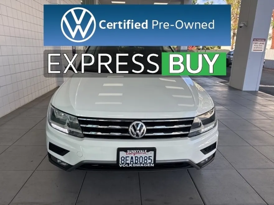 2018 Volkswagen Tiguan SEL photo 1