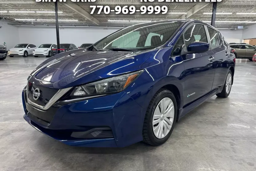 2018 Nissan Leaf S photo 1