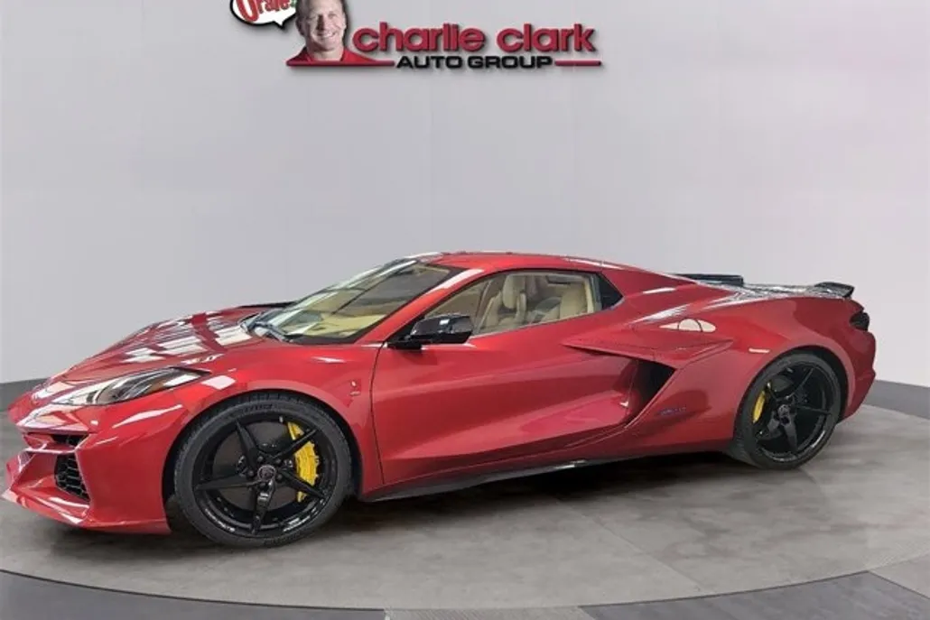 2025 Chevrolet Corvette E-Ray 3LZ photo 1