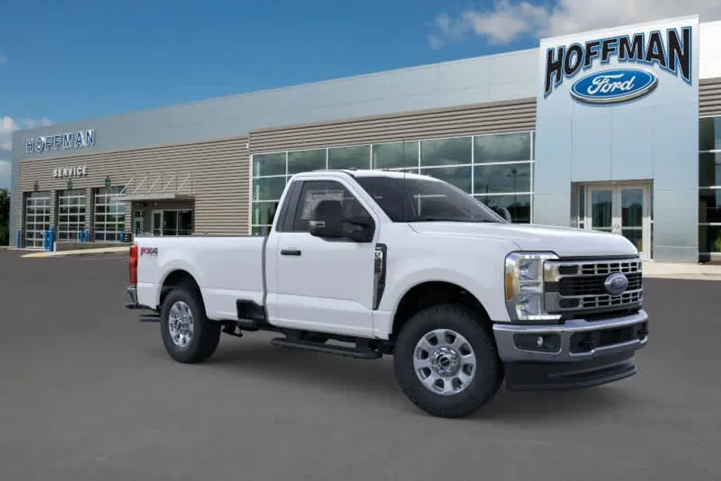 2025 Ford F-350 XLT photo 1