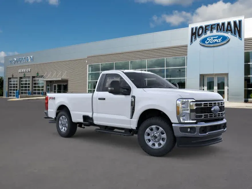 2025 Ford F-350 XLT photo 1