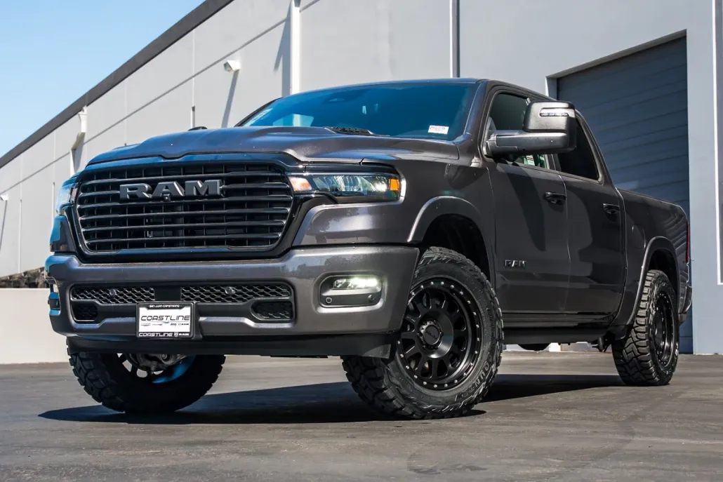 2025 Ram 1500 Laramie photo 1