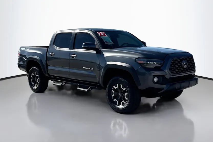 2022 Toyota Tacoma TRD Off-Road photo 1