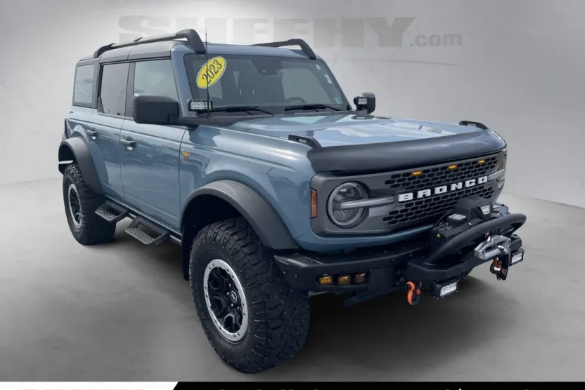 2023 Ford Bronco Badlands photo 1