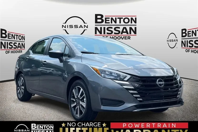 2025 Nissan Versa S photo 1