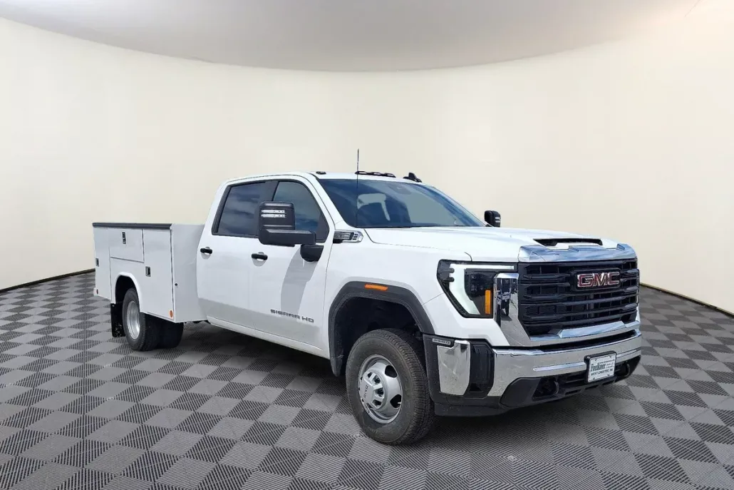 2025 Gmc Sierra 3500 HD Pro photo 1