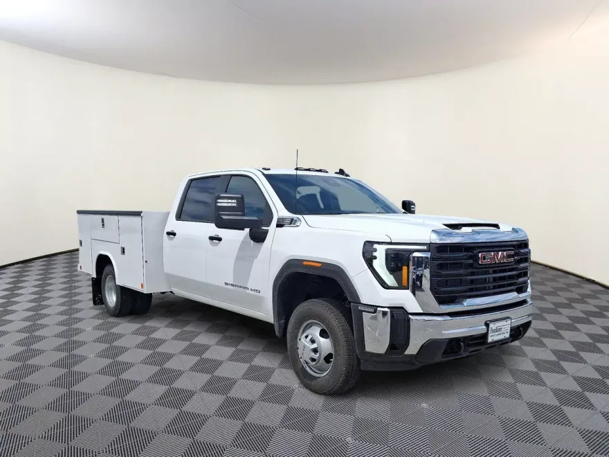 2025 Gmc Sierra 3500 HD Pro photo 1