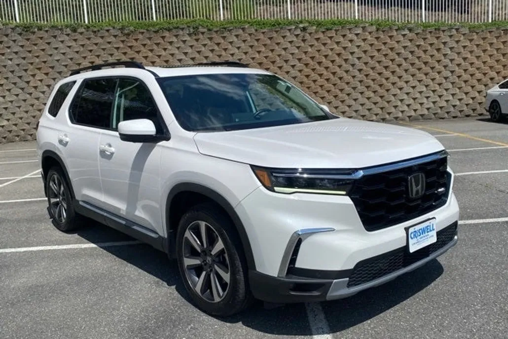 2023 Honda Pilot Elite photo 1