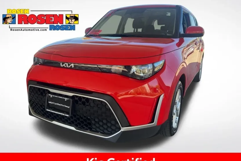 2023 Kia Soul S photo 1