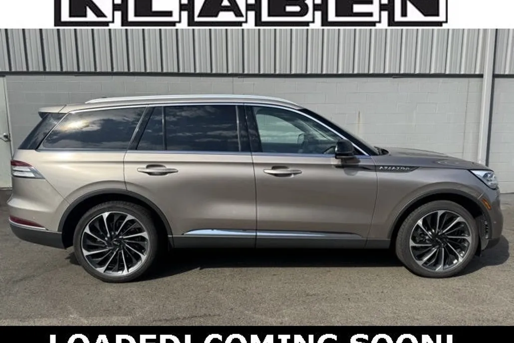 2021 Lincoln Aviator Reserve photo 1