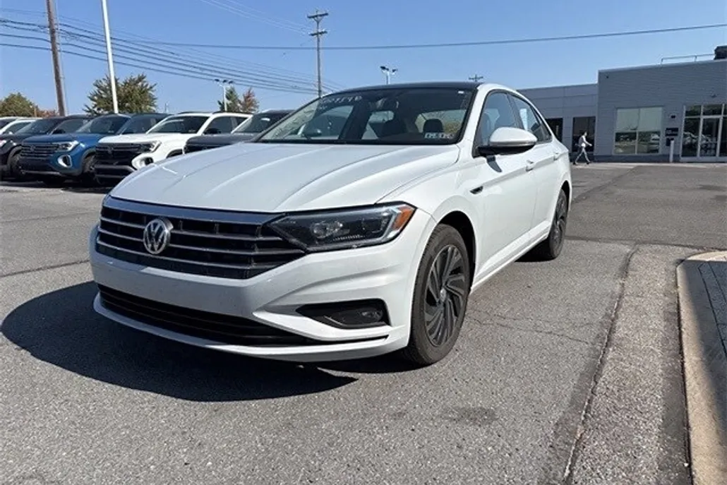 2019 Volkswagen Jetta 1.4T SEL Premium photo 1