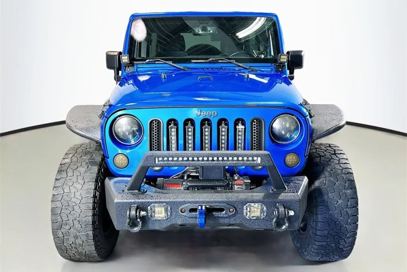 2016 Jeep Wrangler Unlimited Rubicon photo 1