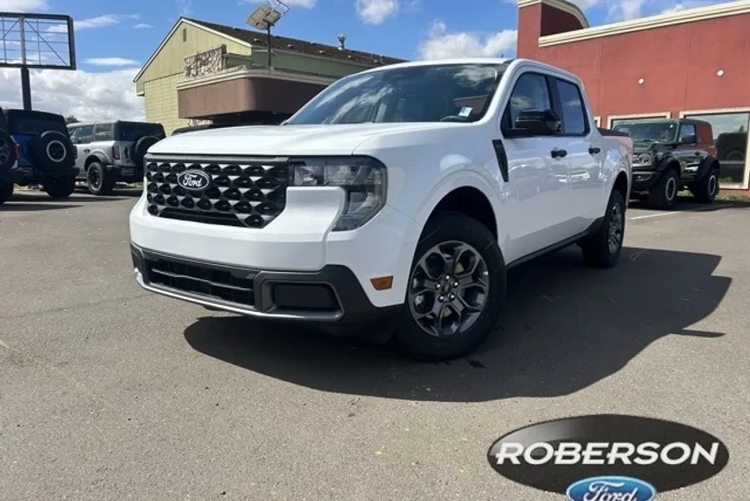 2025 Ford Maverick XLT photo 1