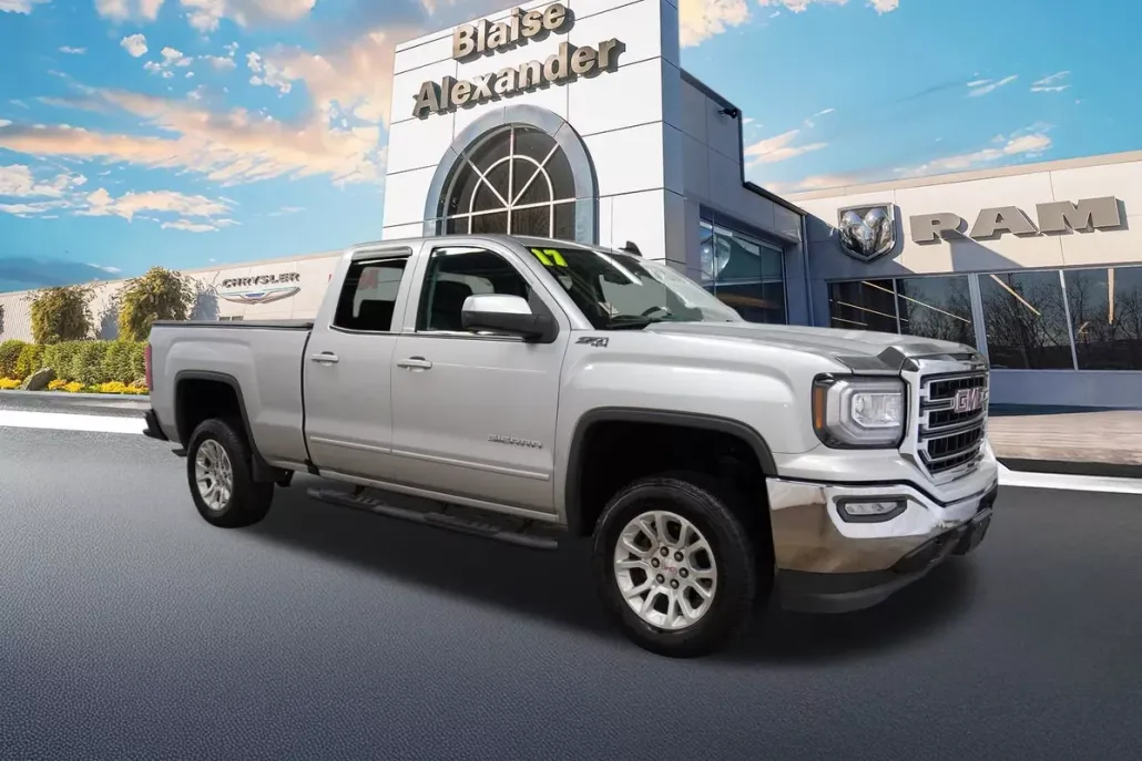 2017 Gmc Sierra 1500 SLE photo 1