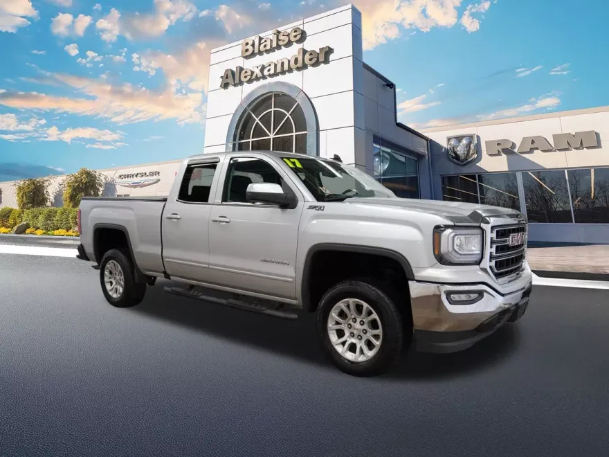 2017 Gmc Sierra 1500 SLE photo 1
