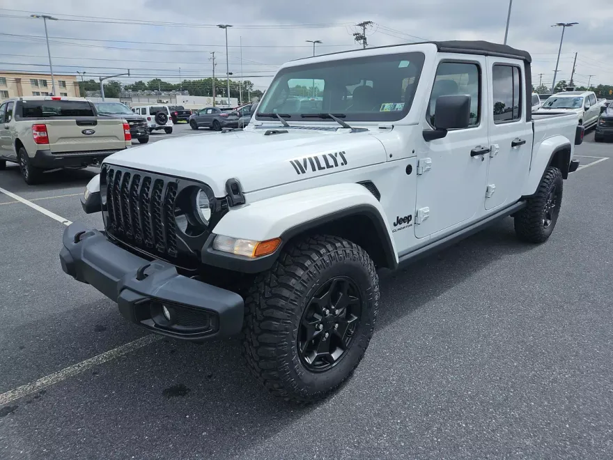 2021 Jeep Gladiator Willys photo 1