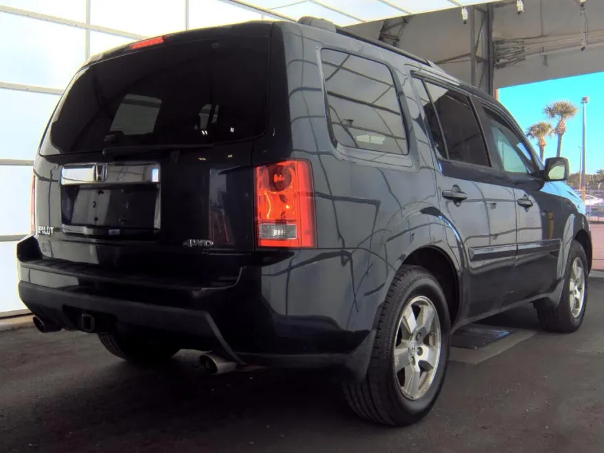 2011 Honda Pilot EX photo 1