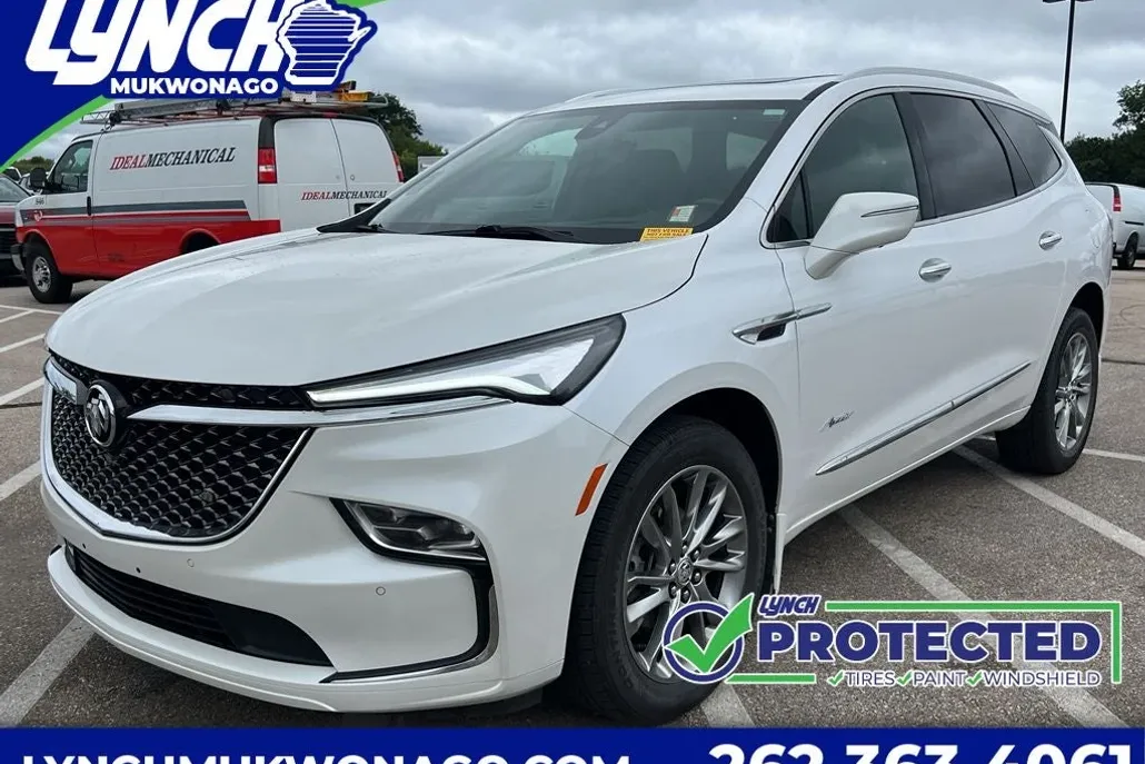 2023 Buick Enclave Avenir photo 1