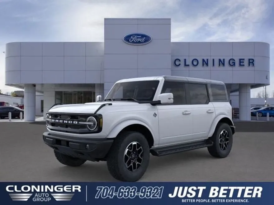 2025 Ford Bronco Outer Banks photo 1