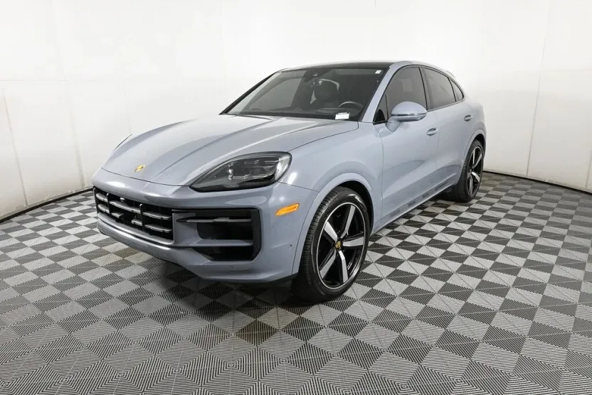 2024 Porsche Cayenne Coupe photo 1