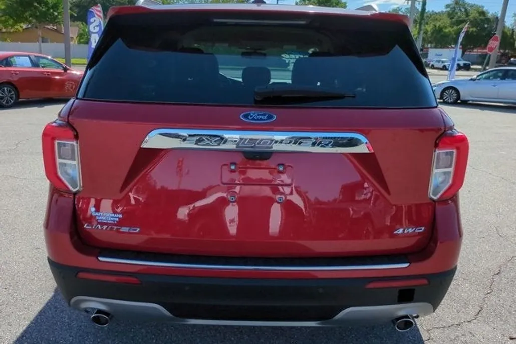 2023 Ford Explorer Limited photo 1