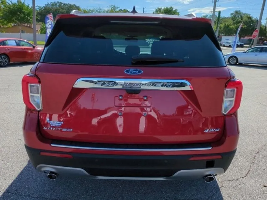 2023 Ford Explorer Limited photo 1