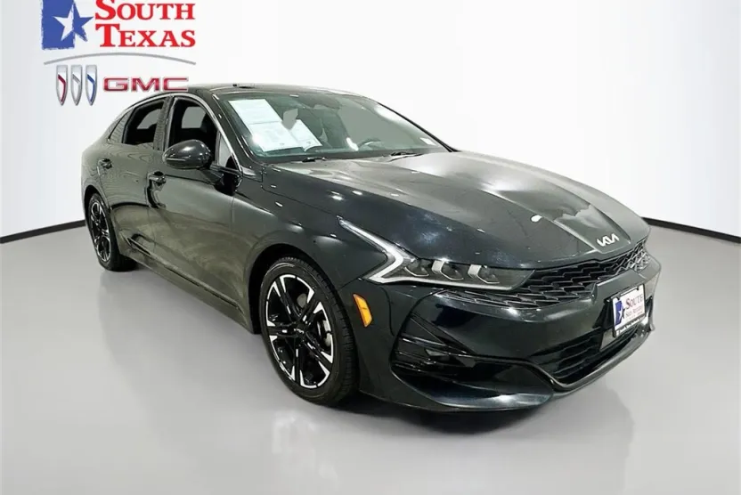 2023 Kia K5 GT-Line photo 1