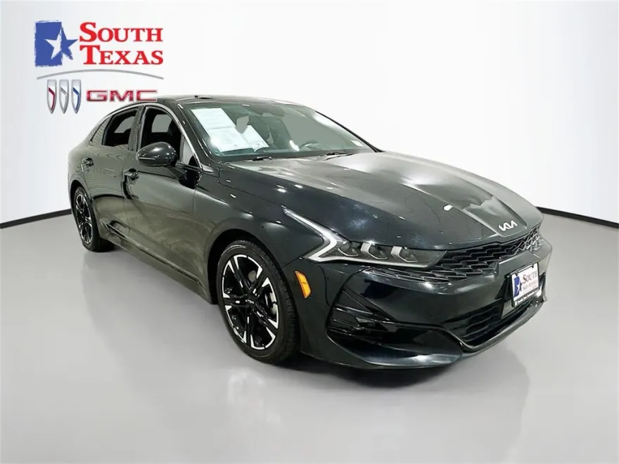 2023 Kia K5 GT-Line photo 1