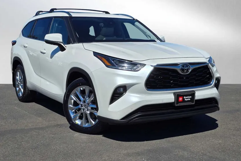 2021 Toyota Highlander Limited photo 1