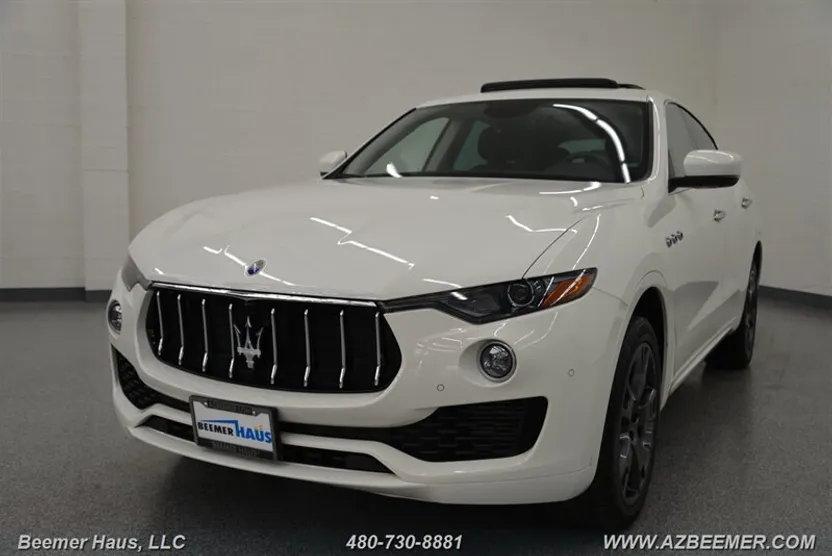 2021 Maserati Levante photo 1