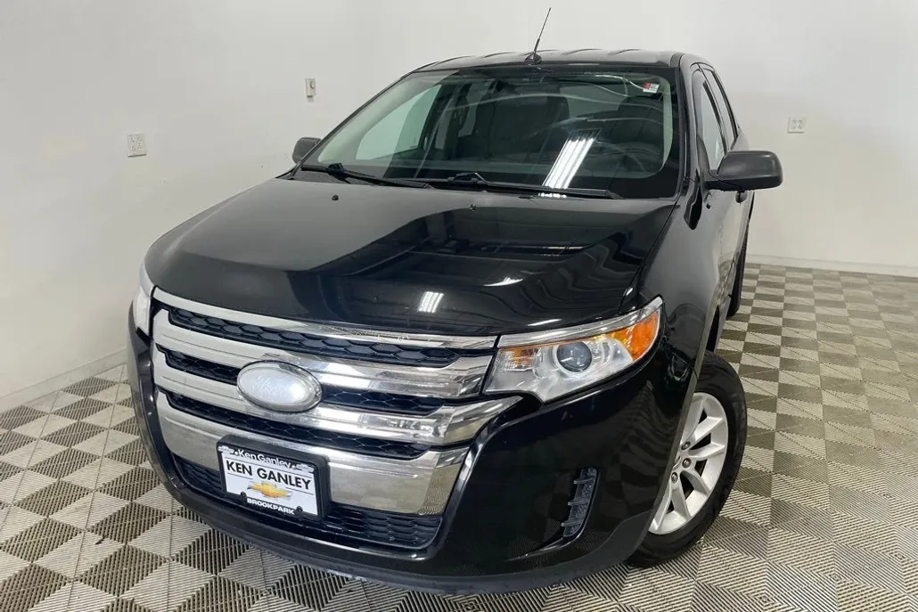2013 Ford Edge SE photo 1