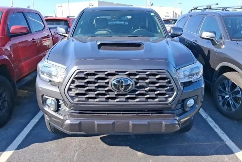 2022 Toyota Tacoma TRD Sport photo 1