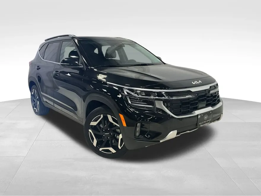 2024 Kia Seltos SX photo 1