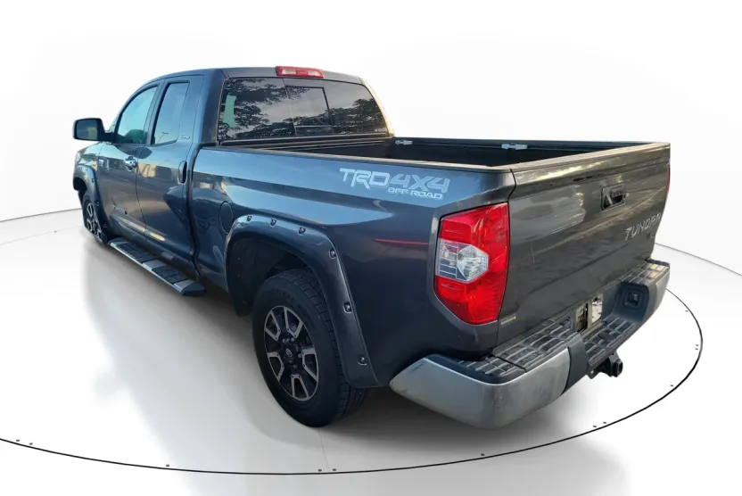 2016 Toyota Tundra Limited photo 1