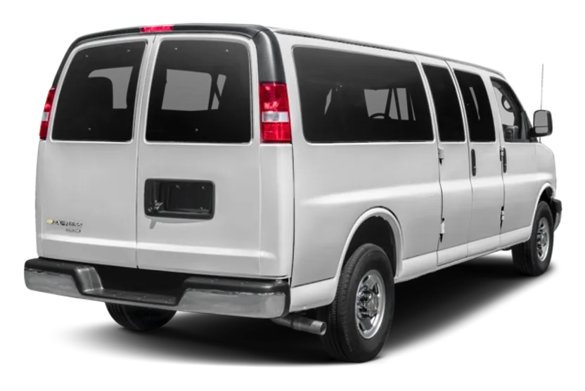 2018 Chevrolet Express Passenger 3500 LT photo 1