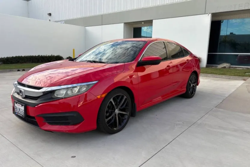2016 Honda Civic LX photo 1
