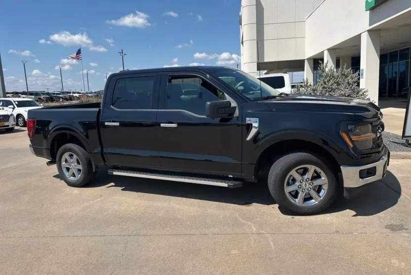 2024 Ford F-150 XLT photo 1