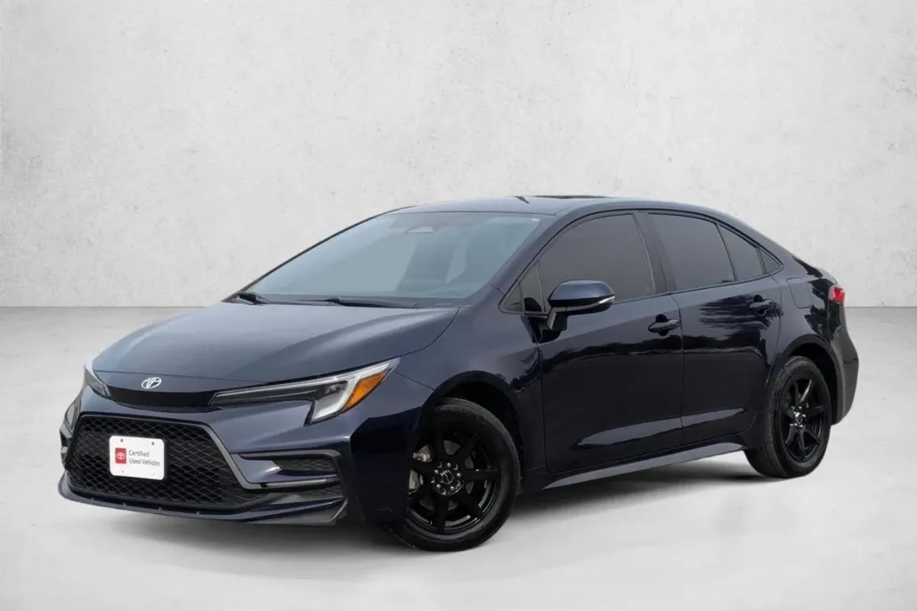 2024 Toyota Corolla SE photo 1