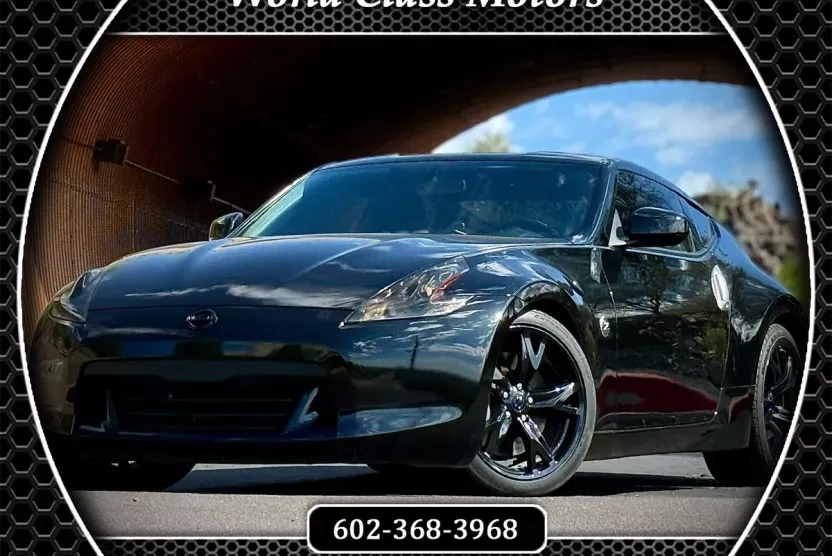 2011 Nissan Z photo 1