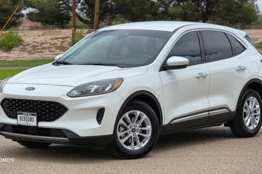 2020 Ford Escape SE photo 1