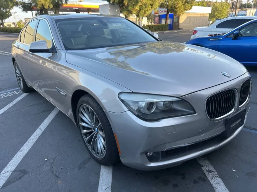 2012 Bmw 740i 7-series photo 1
