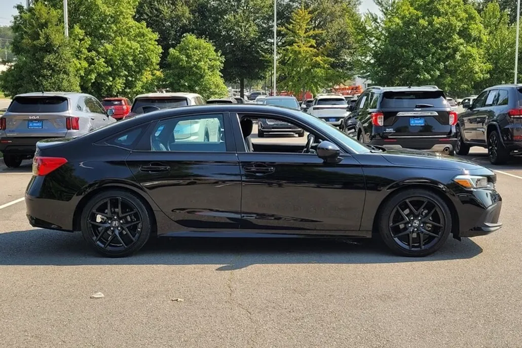 2023 Honda Civic Sport photo 1