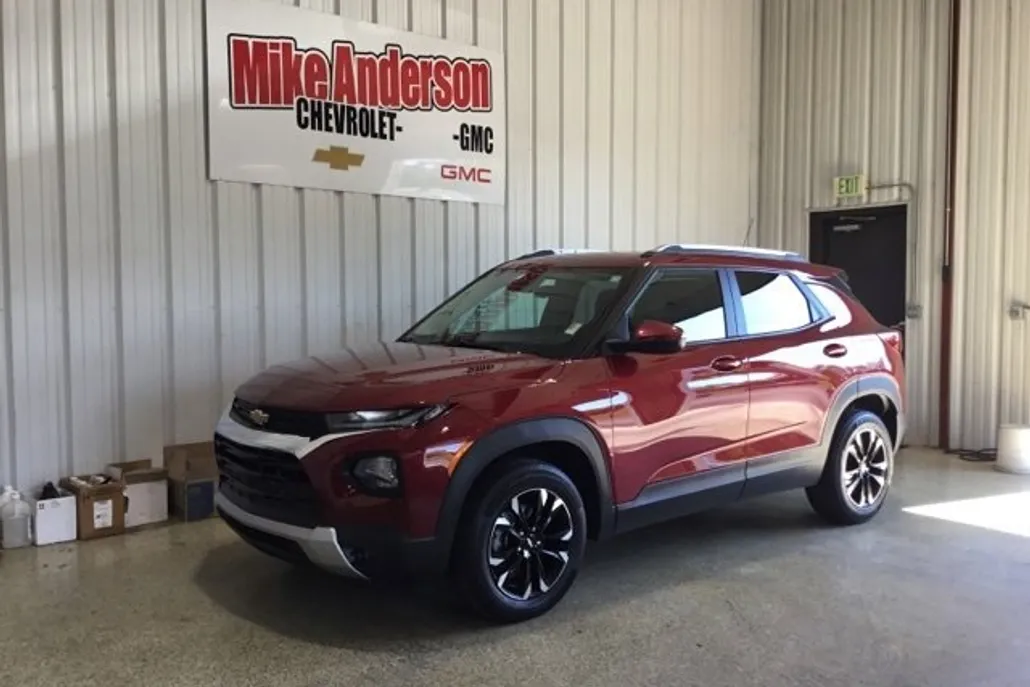 2023 Chevrolet Trailblazer LT photo 1