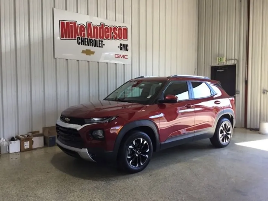 2023 Chevrolet Trailblazer LT photo 1
