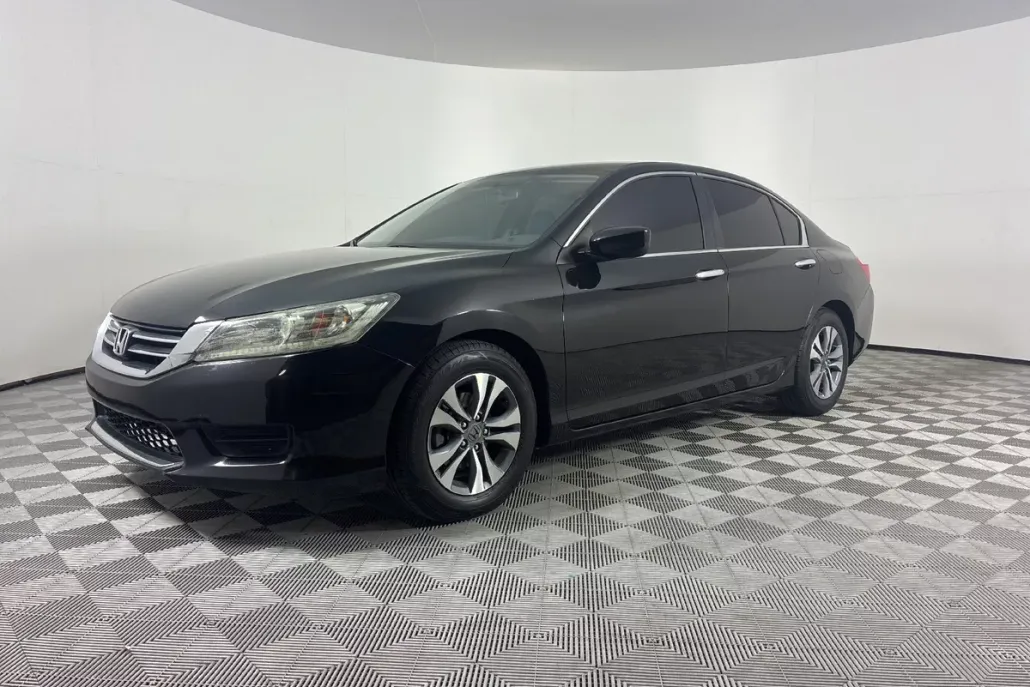 2015 Honda Accord LX photo 1