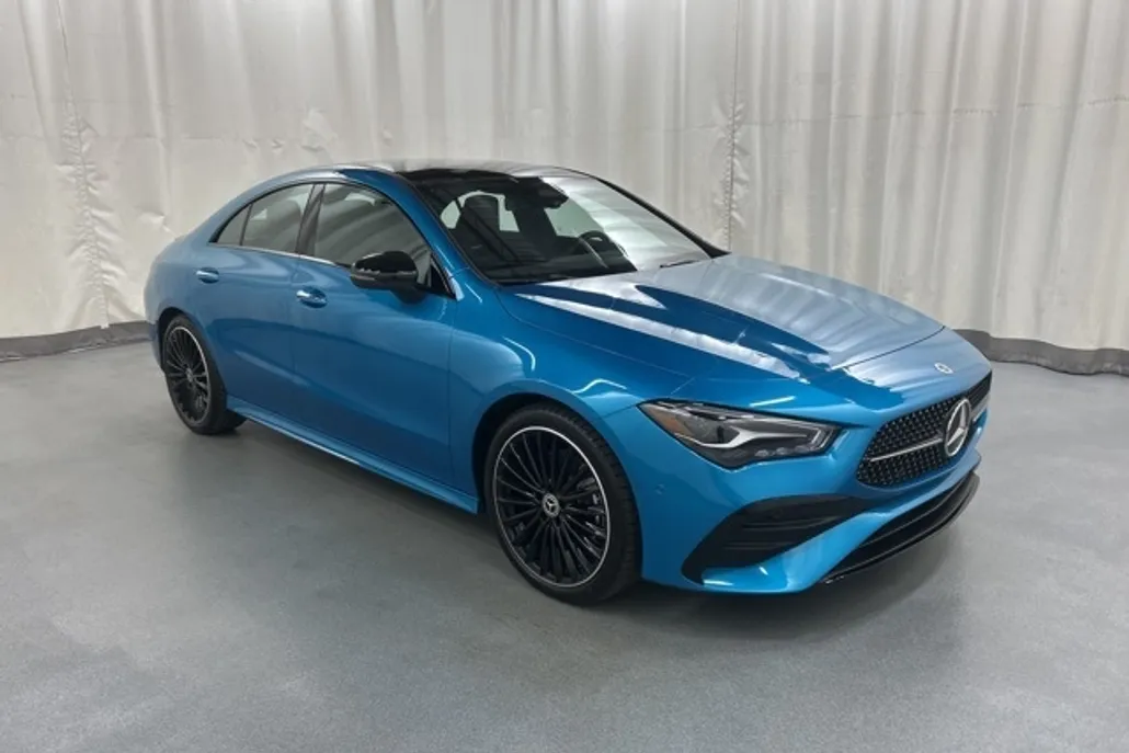2025 Mercedes Benz CLA 250 4MATIC photo 1