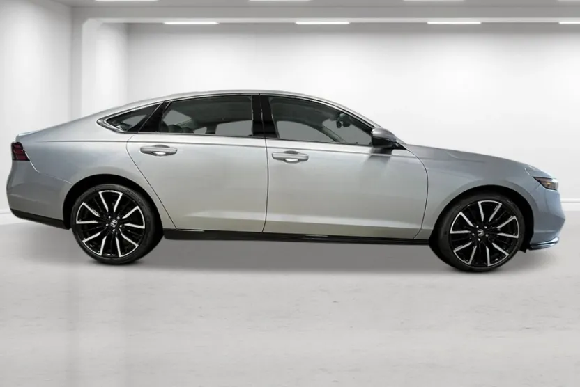 2025 Honda Accord Hybrid Touring photo 1