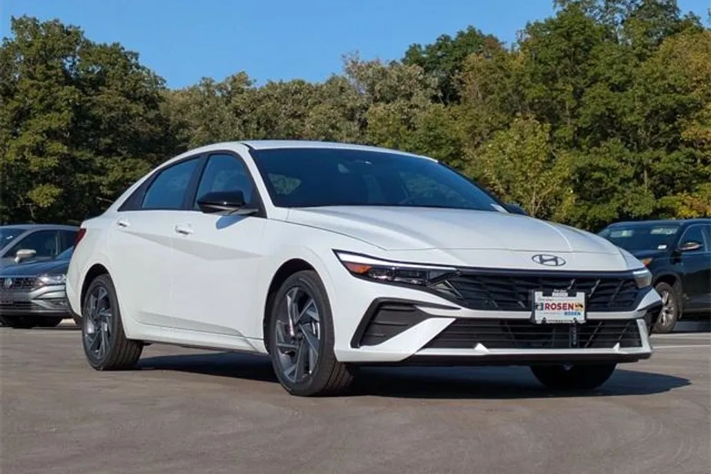 2025 Hyundai Elantra Hybrid SEL Sport photo 1