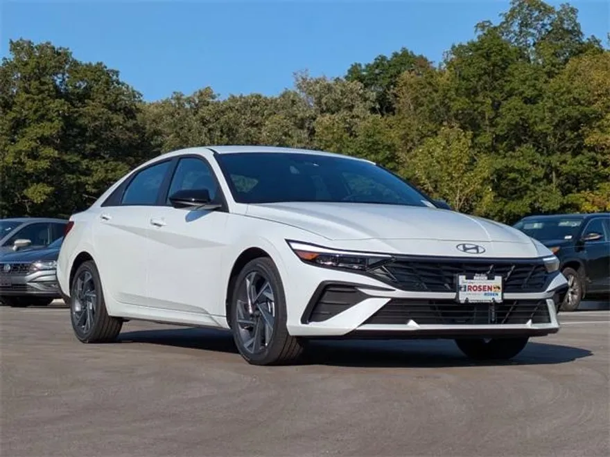 2025 Hyundai Elantra Hybrid SEL Sport photo 1