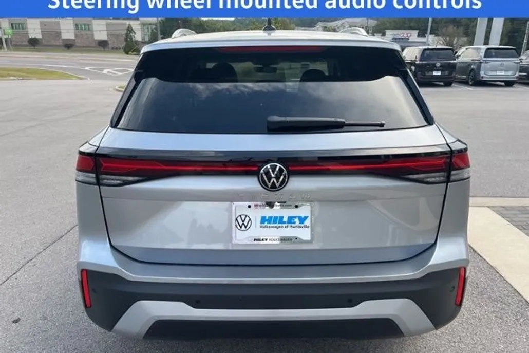 2025 Volkswagen Tiguan S photo 1